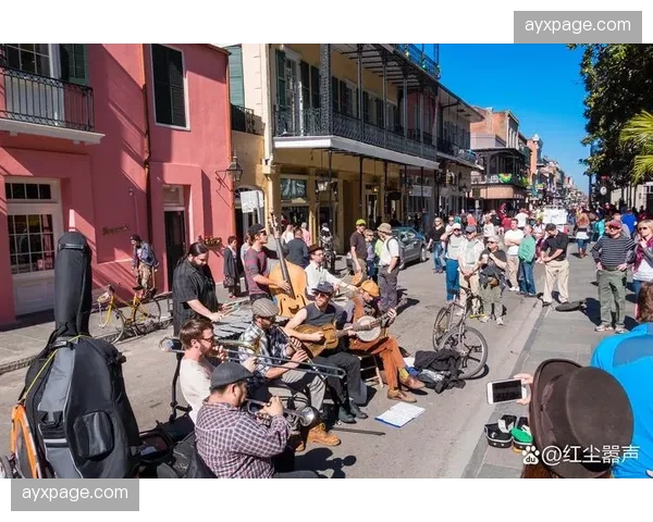 种族主义事件频发：西班牙足球社会问题的集中体现